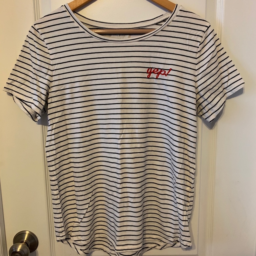 Old navy graphic tee